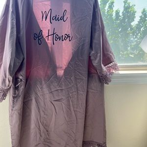 Lilac maid of honor robe. Worn once. ONE SIZE FITS ALL.